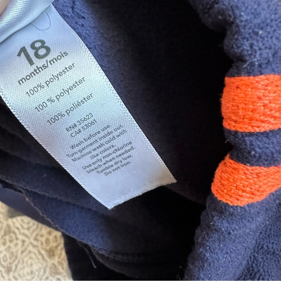 Carter’s Fleece Outfit - Picture 6 of 6